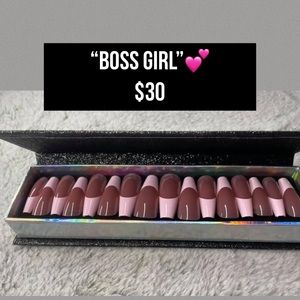 “Boss Girl” 💗
$30/w sparkly magnetic box